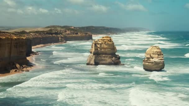 Dvanáct apoštolů, slunečný den, Austrálie — Stock video