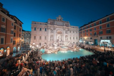 Roma 'daki Trevi Çeşmesi 