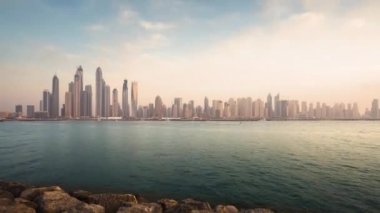 Dubai Marina, gökdelenlerin Timelapse günbatımı zamanı, Birleşik Arap Emirlikleri