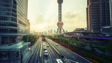 Hiper hata, Şangay yolu Lujiazui finans merkezi, Çin