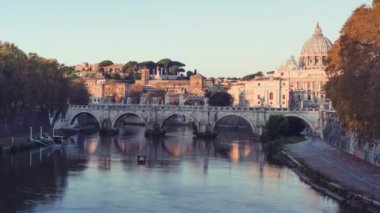 Aziz Peter Bazilikası, Sant Angelo Köprüsü, Vatikan, Roma, İtalya