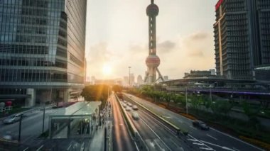 Hiper hata, Şangay yolu Lujiazui finans merkezi, Çin