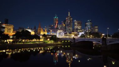 Günbatımı, Yarra Nehri, Melbourne, Victoria, Avustralya