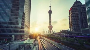 Hiper hata, Şangay yolu Lujiazui finans merkezi, Çin