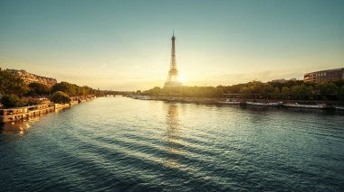 Paris 'teki Eyfel Kulesi. Fransa