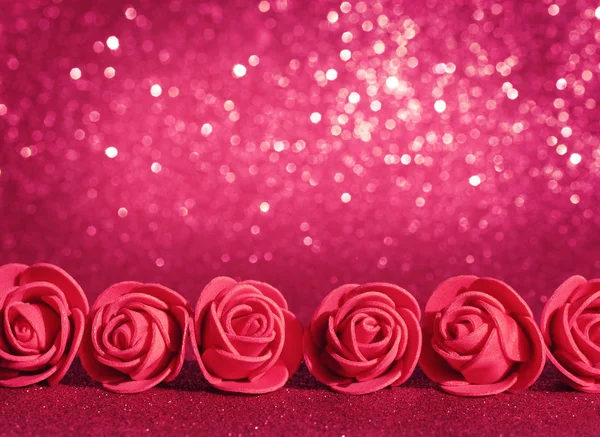 Día de la madre fondo rojo, borde de rosas — Foto de Stock