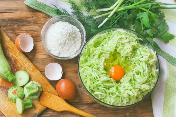 Cooking homemade pancakes from courgettes top view — Stock Photo, Image