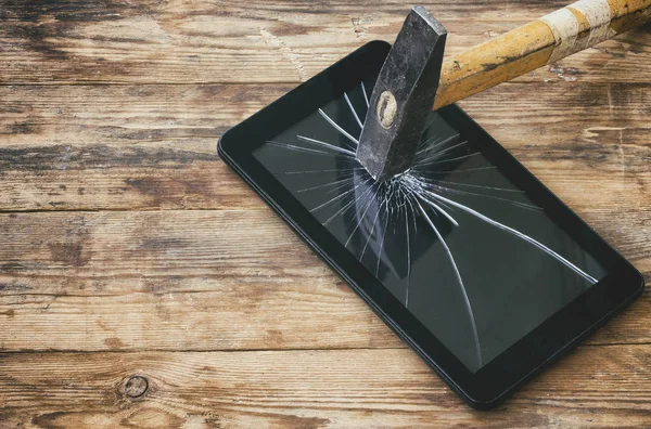 kırık dövülmüş tablet bilgisayar