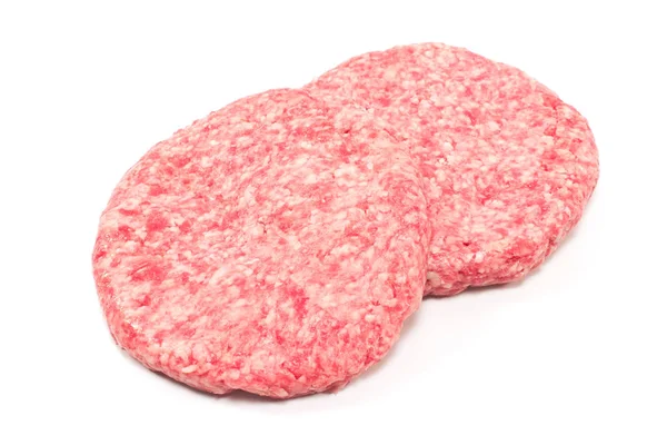 Rohe Hamburger isoliert auf weißem Hintergrund — Stockfoto