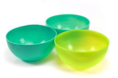 Plastik kase beyaz arka plan üzerinde izole