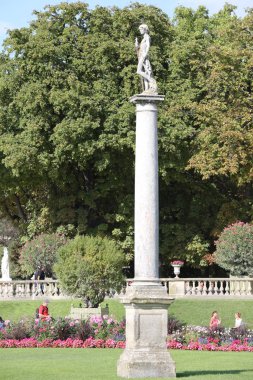 Paris 'teki Lüksemburg Bahçesi