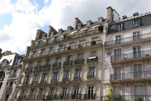 Front of a classical building in Paris