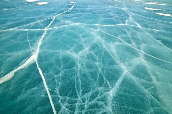 Δομή του πάγου Baikal με μικρές ρωγμές ως υφή ή φόντο — Φωτογραφία Αρχείου