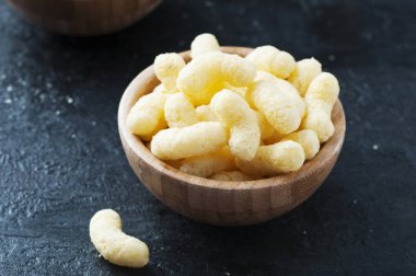 kabın içinde Mısır sticks