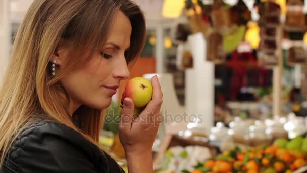 Marché des fruits et légumes — Video