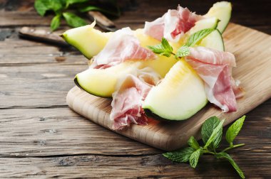 Taze kavun ve İspanyol hamon