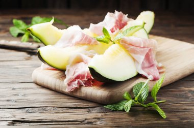 Taze kavun ve İspanyol hamon