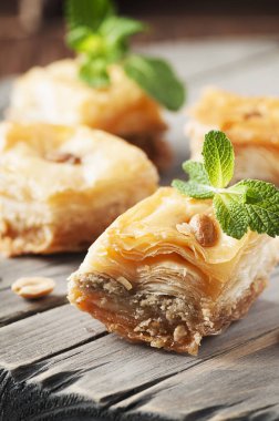 Bal ile geleneksel Arapça tatlı Baklava