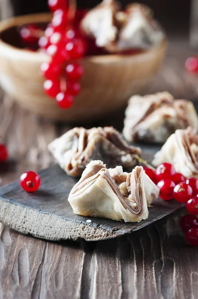 Baklava egipcia con grosella roja — Foto de Stock