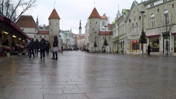 Kerst straten van Tallinn — Stockvideo