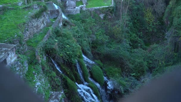 Flygfoto Från Tivoli Castle Wall Vattenfall — Stockvideo