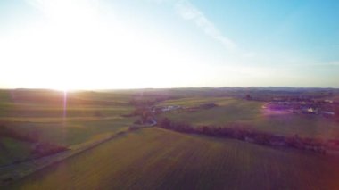  gün batımında Yeşil Vadi havadan görünümü