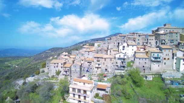 Vista San Polo Dei Cavalieri Entre Montanhas Italianas — Vídeo de Stock