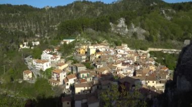 İçinde görüş-in Cervara Di Roma, İtalya binalarda zoom.