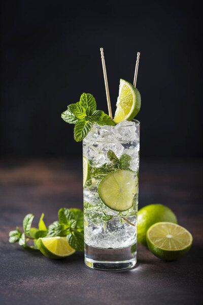 mojito with lime, mint  and ice