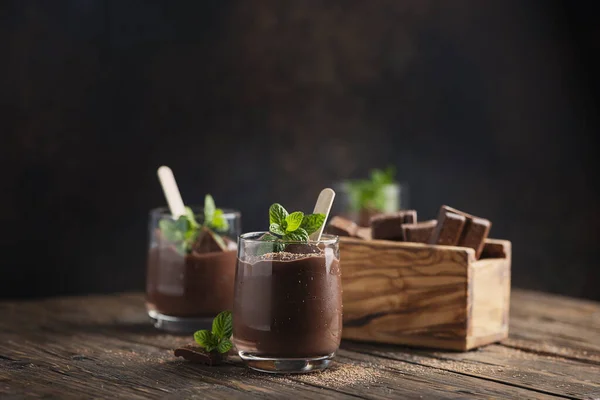 Mousse dolce con cioccolato — Foto Stock
