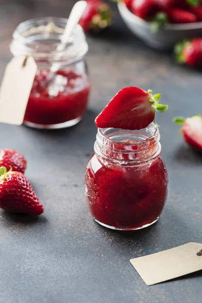 Homemade strawberry jam — Stock Photo, Image