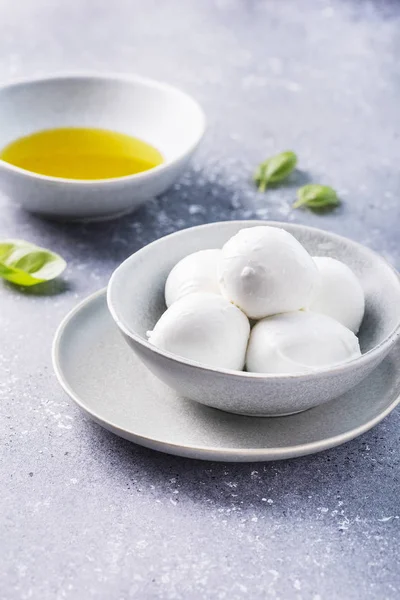 Talyan Peynirli Mozzarella Bufalo Sütlü Seçici Odaklı Resim — Stok fotoğraf