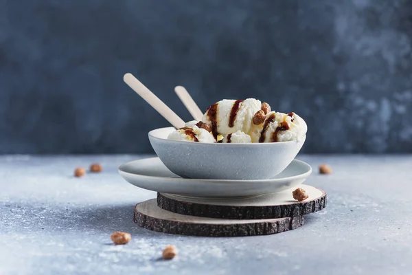 Мороженое Арахисом Карамелью Селективное Фокусное Изображение — стоковое фото