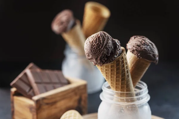 맛있는 초콜릿 아이스크림 선택적 이미지 — 스톡 사진