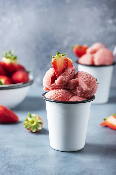 Helado Fresa Verano Fresa Fresca Imagen Enfoque Selectivo — Foto de Stock