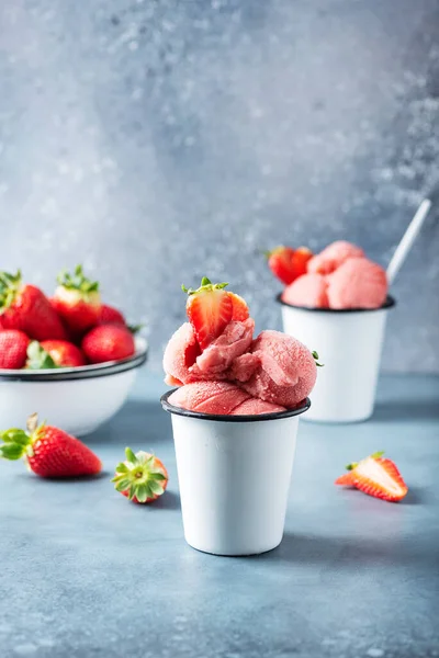 Helado Fresa Verano Fresa Fresca Imagen Enfoque Selectivo — Foto de Stock