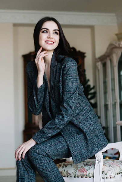 Young Beautiful Fashion Model Woman Gray Strict Vintage Suit Sits — Stock Photo, Image