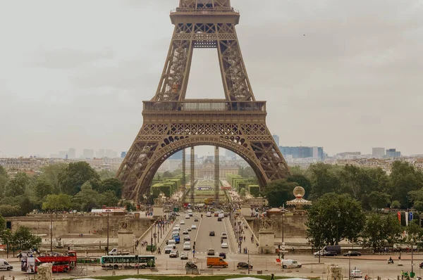 Olhe Longe Para Linda Torre Eiffel — Fotografia de Stock