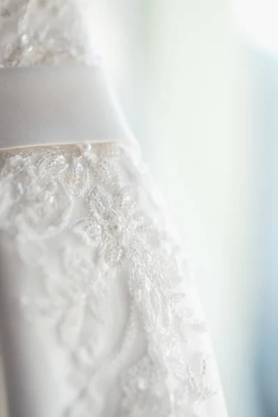 Robe de mariée gros plan — Photo