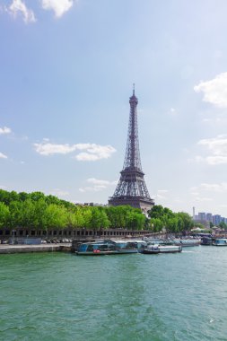 Seine Nehri üzerinde Eyfel turu