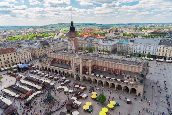 Praça do Mercado em Cracóvia, Polônia — Fotografia de Stock