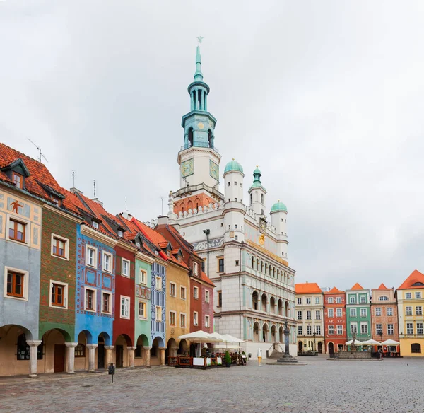 Antigua plaza del mercado en Poznan, Polonia —  Fotos de Stock