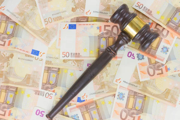 Law Gavel dan Euro Money — Stok Foto