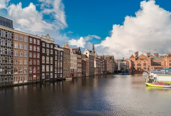 アムステルダムにアパートホテルとB&B — ストック写真