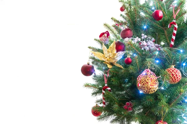Fir kerstboom met decoraties — Stockfoto