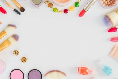 Renkli makyaj sahnesi