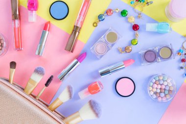 Renkli makyaj sahnesi