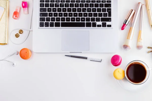 Feminine workspace, top view — Stock Photo, Image