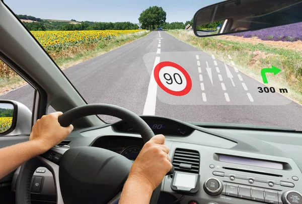 Conceito de carro inteligente — Fotografia de Stock