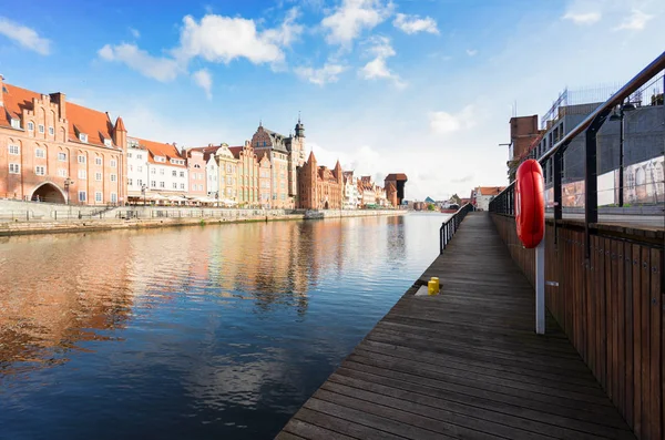 Terraplén de Motlawa en Gdansk — Foto de Stock